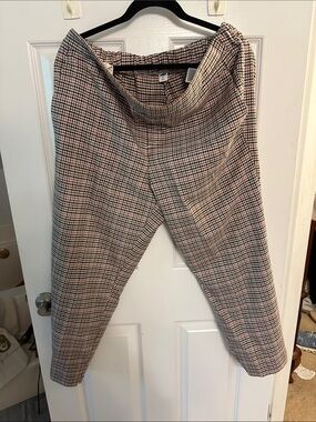 Old Navy Women’s Plaid Chinos in Brown and Black